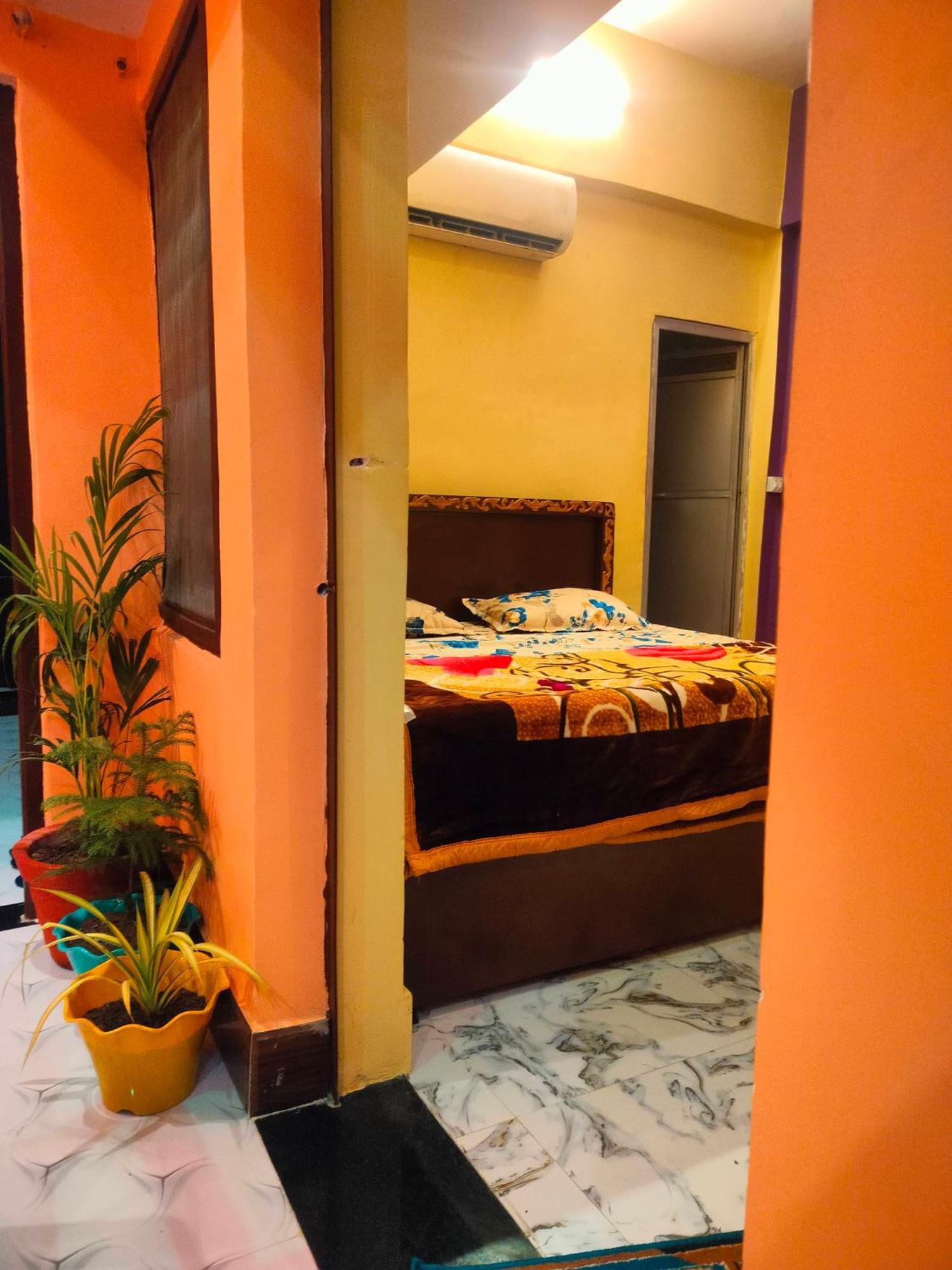 Aadi Shakti Bhawan Hotel Ayodhya Exterior photo